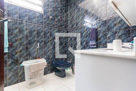 Casa à venda com 230m², 2 quartos e 2 vagasBanheiro