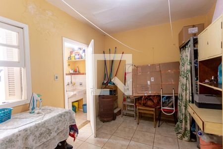 Casa à venda com 230m², 2 quartos e 2 vagasEdicula