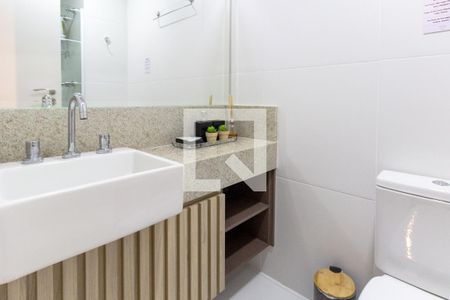 Banheiro de kitnet/studio para alugar com 1 quarto, 23m² em Moema, São Paulo