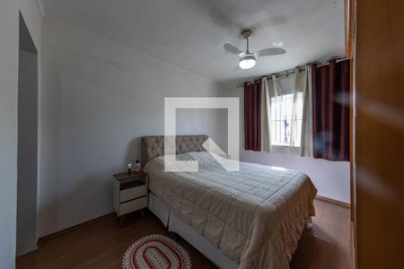 Casa à venda com 300m², 3 quartos e 2 vagas Casa à venda com 300m², 3 quartos e 2 vagasQuarto