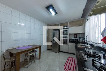Casa à venda com 300m², 3 quartos e 2 vagas Casa à venda com 300m², 3 quartos e 2 vagasCozinha