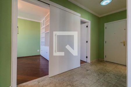 Apartamento à venda com 200m², 3 quartos e 3 vagasCorredor