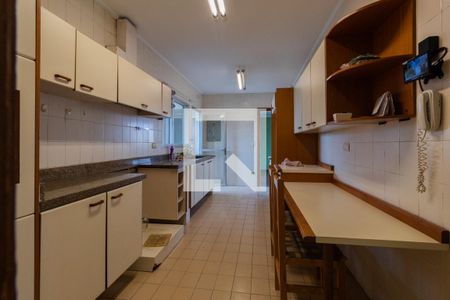 Apartamento à venda com 200m², 3 quartos e 3 vagasCozinha