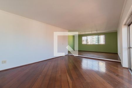 Sala de apartamento à venda com 3 quartos, 200m² em Real Parque, São Paulo