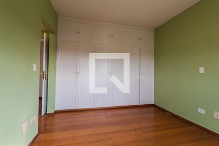 Apartamento à venda com 200m², 3 quartos e 3 vagasSuíte 2