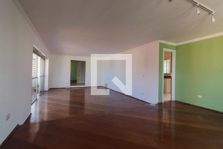 Sala de apartamento à venda com 3 quartos, 200m² em Real Parque, São Paulo