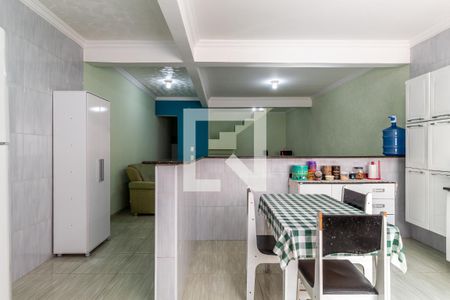 Casa à venda com 125m², 2 quartos e 2 vagas Casa à venda com 125m², 2 quartos e 2 vagasCozinha