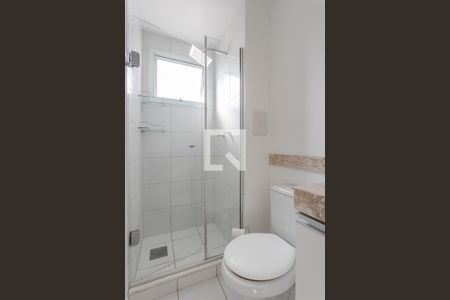 Banheiro de apartamento para alugar com 2 quartos, 57m² em Protásio Alves, Porto Alegre