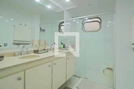 Apartamento à venda com 190m², 3 quartos e 2 vagasBanheiro