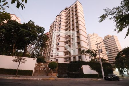 Apartamento à venda com 190m², 3 quartos e 2 vagasFachada do Condomínio