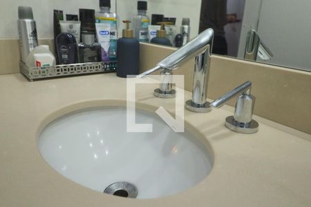 Apartamento à venda com 190m², 3 quartos e 2 vagas Detalhe Banheiro 2