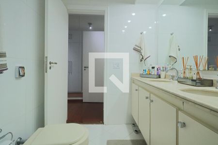 Apartamento à venda com 190m², 3 quartos e 2 vagasBanheiro