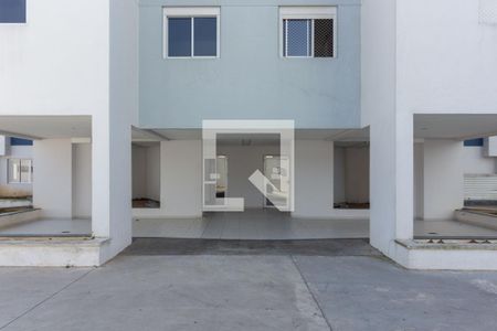 Apartamento para alugar com 81m², 2 quartos e 1 vaga Apartamento para alugar com 81m², 2 quartos e 1 vagaEntrada