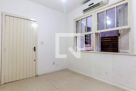 Sala de apartamento à venda com 1 quarto, 30m² em Rio Branco, Porto Alegre