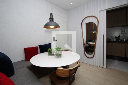 Sala de apartamento para alugar com 2 quartos, 73m² em Cerqueira César, São Paulo