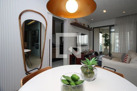 Sala de apartamento para alugar com 2 quartos, 73m² em Cerqueira César, São Paulo