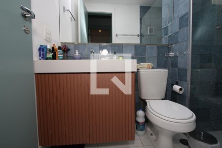 Apartamento para alugar com 73m², 2 quartos e 1 vaga Apartamento para alugar com 73m², 2 quartos e 1 vagaBanheiro Corredor