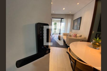 Apartamento para alugar com 73m², 2 quartos e 1 vaga Apartamento para alugar com 73m², 2 quartos e 1 vagaPorta com Fechadura Digital