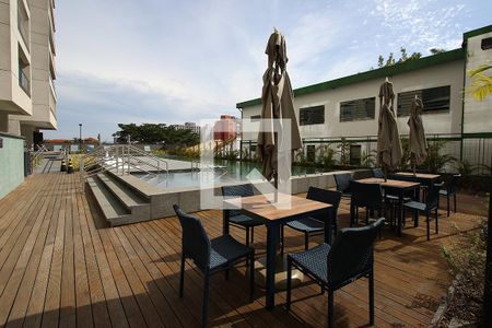 Apartamento para alugar com 73m², 2 quartos e 1 vaga Apartamento para alugar com 73m², 2 quartos e 1 vagaÁrea comum - Piscina