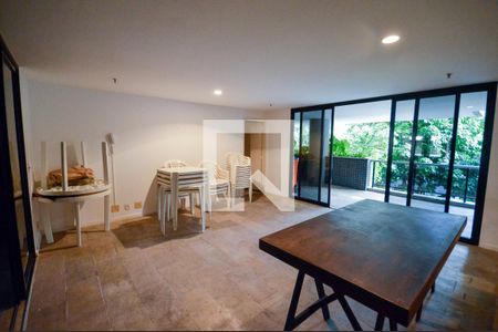 Apartamento para alugar com 217m², 4 quartos e 3 vagasÁrea comum - Salão de festas
