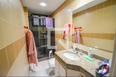 Apartamento para alugar com 217m², 4 quartos e 3 vagasBanheiro Social