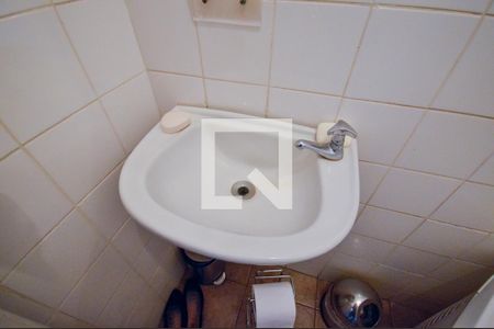 Apartamento para alugar com 217m², 4 quartos e 3 vagasBanheiro de Serviço
