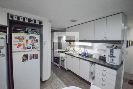 Apartamento para alugar com 217m², 4 quartos e 3 vagasCozinha