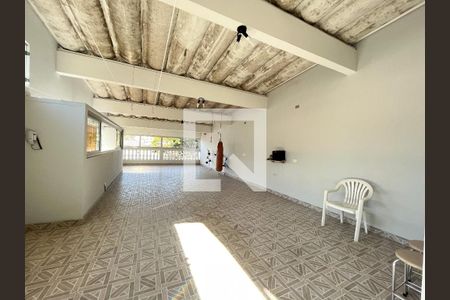 Casa à venda com 325m², 2 quartos e 4 vagasÁrea externa