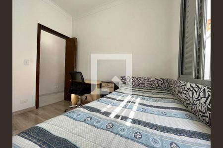 Casa à venda com 325m², 2 quartos e 4 vagasQuarto 2