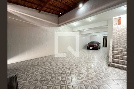 Casa à venda com 325m², 2 quartos e 4 vagasGaragem