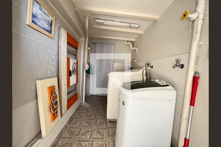 Casa à venda com 325m², 2 quartos e 4 vagasÁrea de Serviço