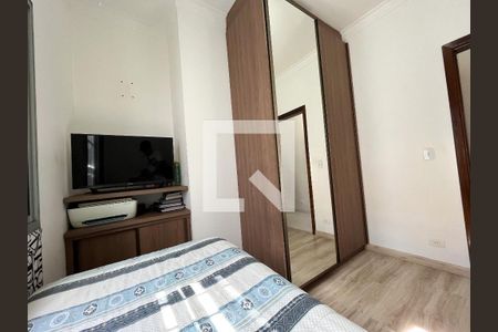 Casa à venda com 325m², 2 quartos e 4 vagasQuarto 2