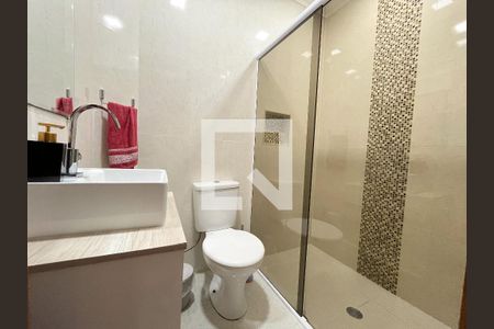 Casa à venda com 325m², 2 quartos e 4 vagasBanheiro Social