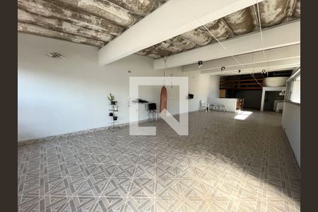 Casa à venda com 325m², 2 quartos e 4 vagasÁrea externa