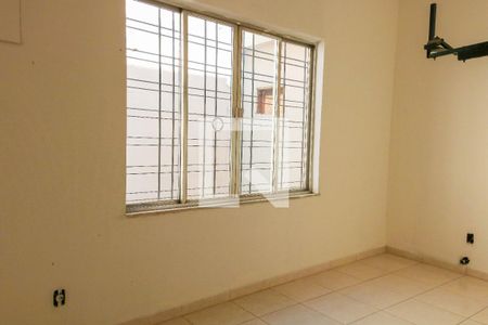 Casa à venda com 379m², 3 quartos e 4 vagasQuarto 3 - 2º Pavimento