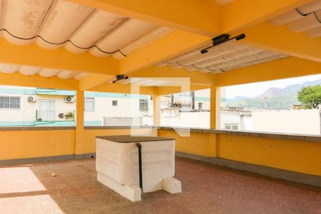 Casa à venda com 379m², 3 quartos e 4 vagasTerraço