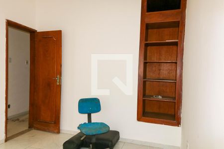 Casa à venda com 379m², 3 quartos e 4 vagasQuarto 2 - 2º Pavimento