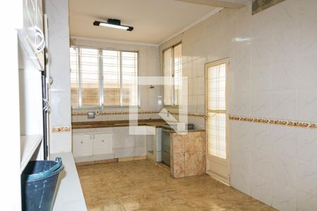 Casa à venda com 379m², 3 quartos e 4 vagasCozinha - 1º Pavimento