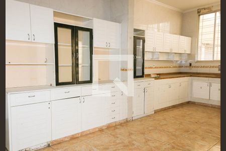 Casa à venda com 379m², 3 quartos e 4 vagasCozinha - 1º Pavimento