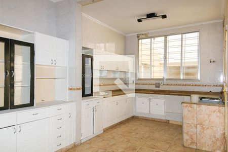 Casa à venda com 379m², 3 quartos e 4 vagasCozinha - 1º Pavimento