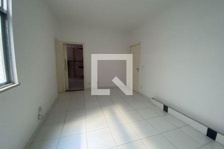 Sala de apartamento para alugar com 2 quartos, 70m² em Pq Duque, Duque de Caxias