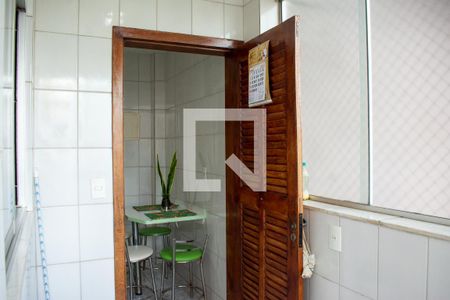 Apartamento à venda com 196m², 4 quartos e 2 vagasLavanderia