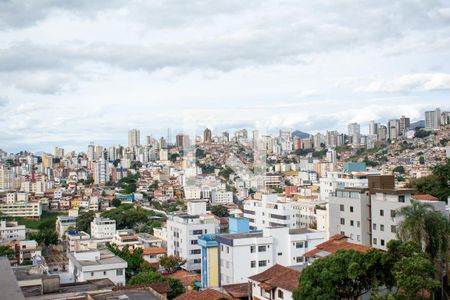 Apartamento à venda com 196m², 4 quartos e 2 vagasVista