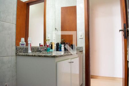 Apartamento à venda com 196m², 4 quartos e 2 vagasBanheiro