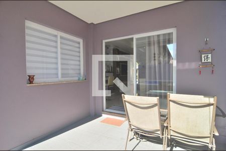 Casa de condomínio à venda com 122m², 3 quartos e 2 vagasÁrea comum