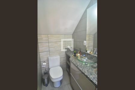 Banheiro de casa de condomínio à venda com 3 quartos, 122m² em Harmonia, Canoas
