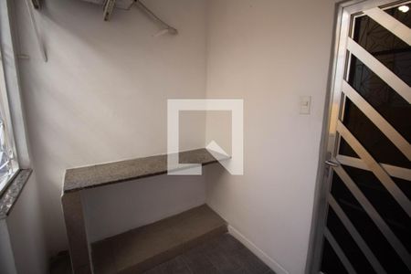 Casa para alugar com 70m², 2 quartos e sem vagaVaranda