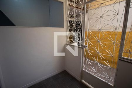 Casa para alugar com 70m², 2 quartos e sem vagaVaranda