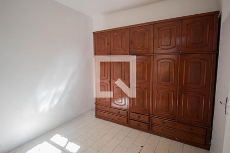 Quarto 2 de casa para alugar com 2 quartos, 70m² em Ramos, Rio de Janeiro