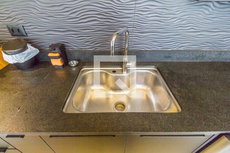 Casa de condomínio à venda com 567m², 5 quartos e 4 vagas Casa de condomínio à venda com 567m², 5 quartos e 4 vagasDetalhe